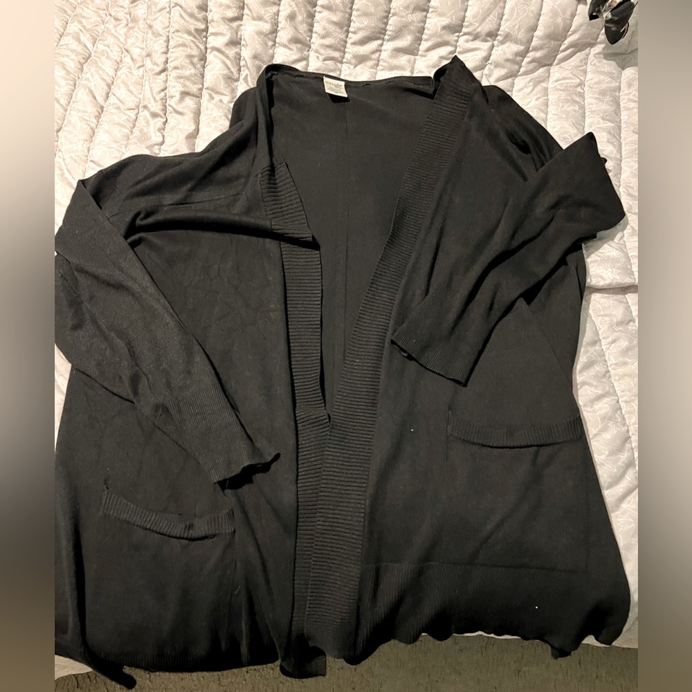 Woman’s size 14 black cardigan (Terra & Sky)